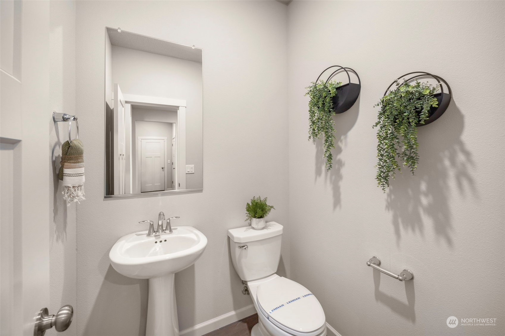 2814 South 9th Avenue Ridgefield, WA 98642 - Photo 19 of 37 a bathroom with a toilet sink and mirror