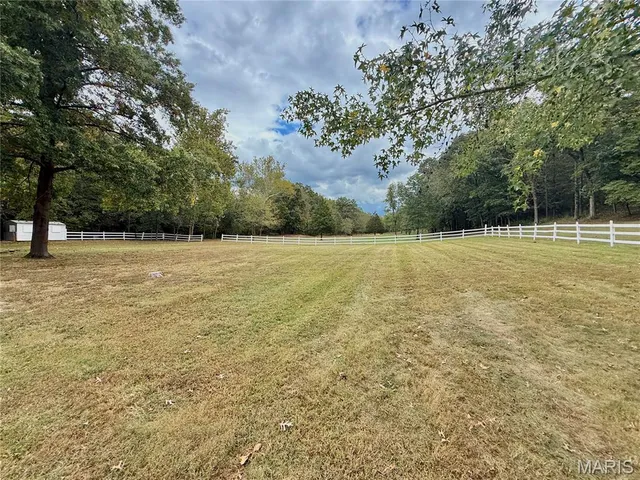 $270,000 | 8115 Graham Road, Cedar Hill, MO 63016