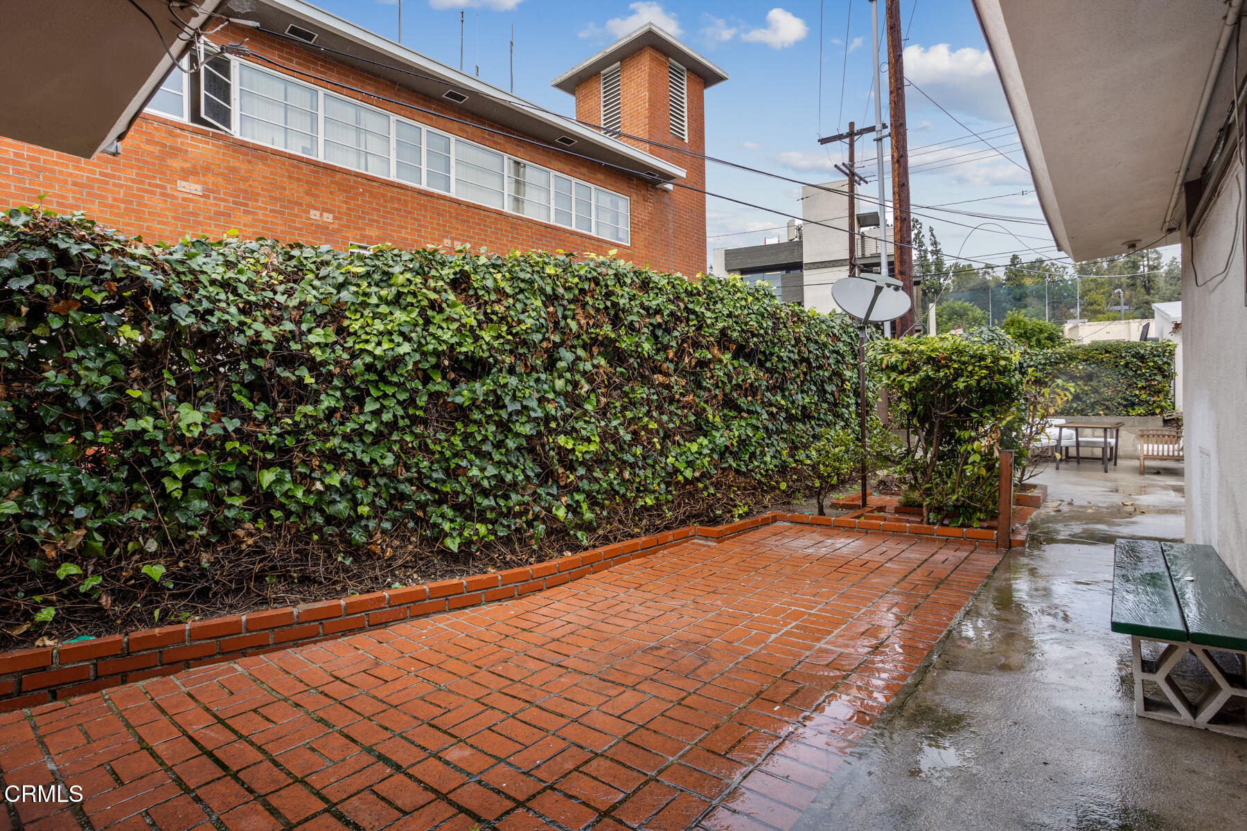 54 Avenue 64 Pasadena, CA 91105 - Photo 23 of 24 a backyard of a house with lots of green space