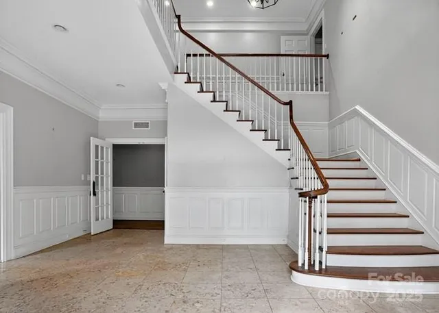 a view of entryway and hall