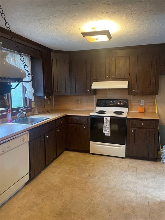 105 Clay Pond Road Bourne, MA 02532 - Photo 3 of 26 Gallery Image 3