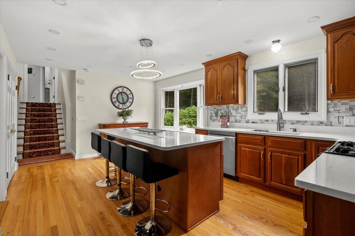 21 Hearthside Circle Bedford, NH 03110 - Photo 11 of 40