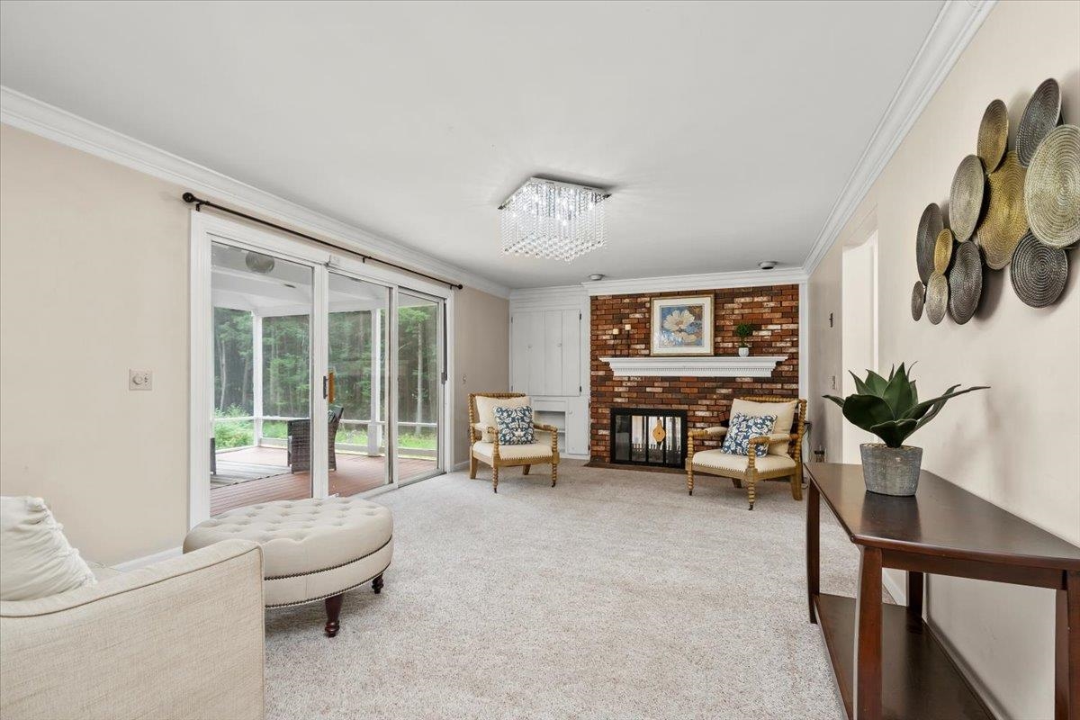 21 Hearthside Circle Bedford, NH 03110 - Photo 15 of 40