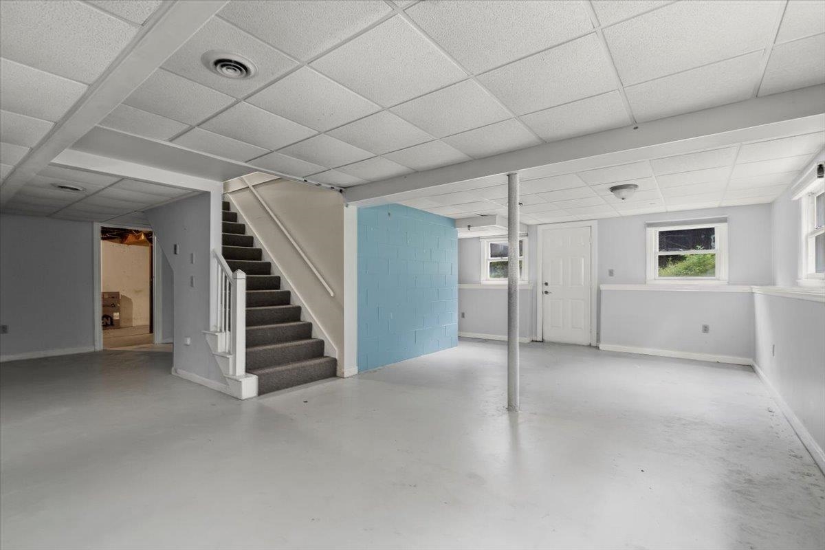 21 Hearthside Circle Bedford, NH 03110 - Photo 33 of 40