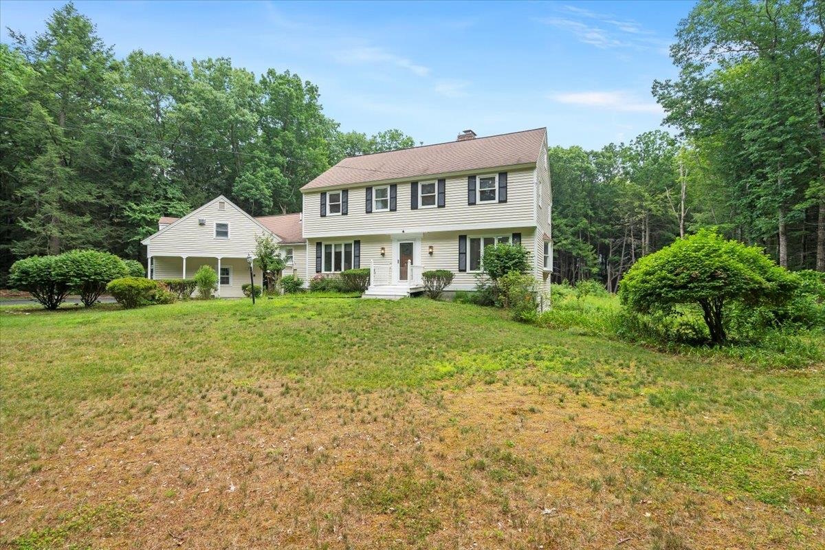 21 Hearthside Circle Bedford, NH 03110 - Photo 4 of 40