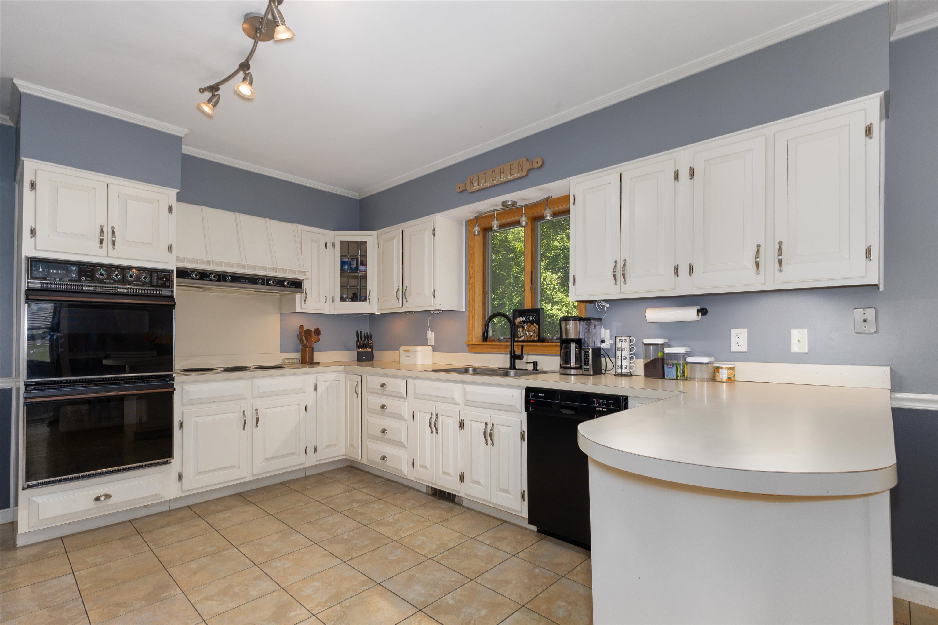52 Ledgewood Road Claremont, NH 03743 - Photo 12 of 39