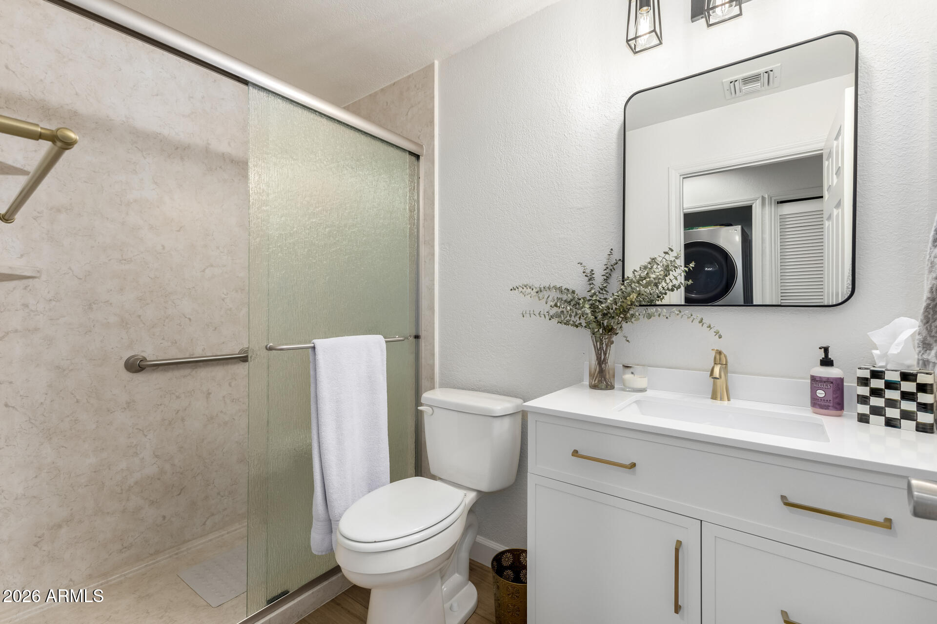 6232 North 30th Place Phoenix, AZ 85016 - Photo 11 of 23 Secondary Bathroom