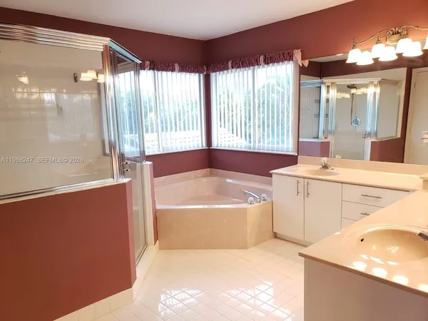 $5,200 | 1582 Northwest 182nd Way, Pembroke Pines, FL 33029