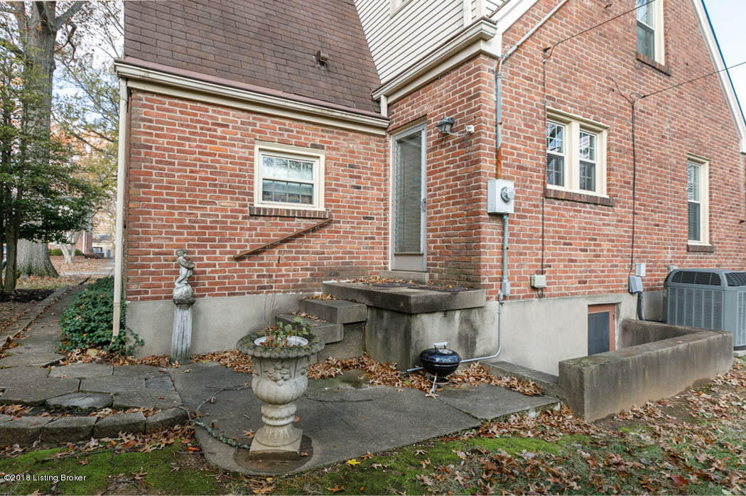 2404 Manchester Road Louisville, KY 40205 - Photo 38 of 39 039