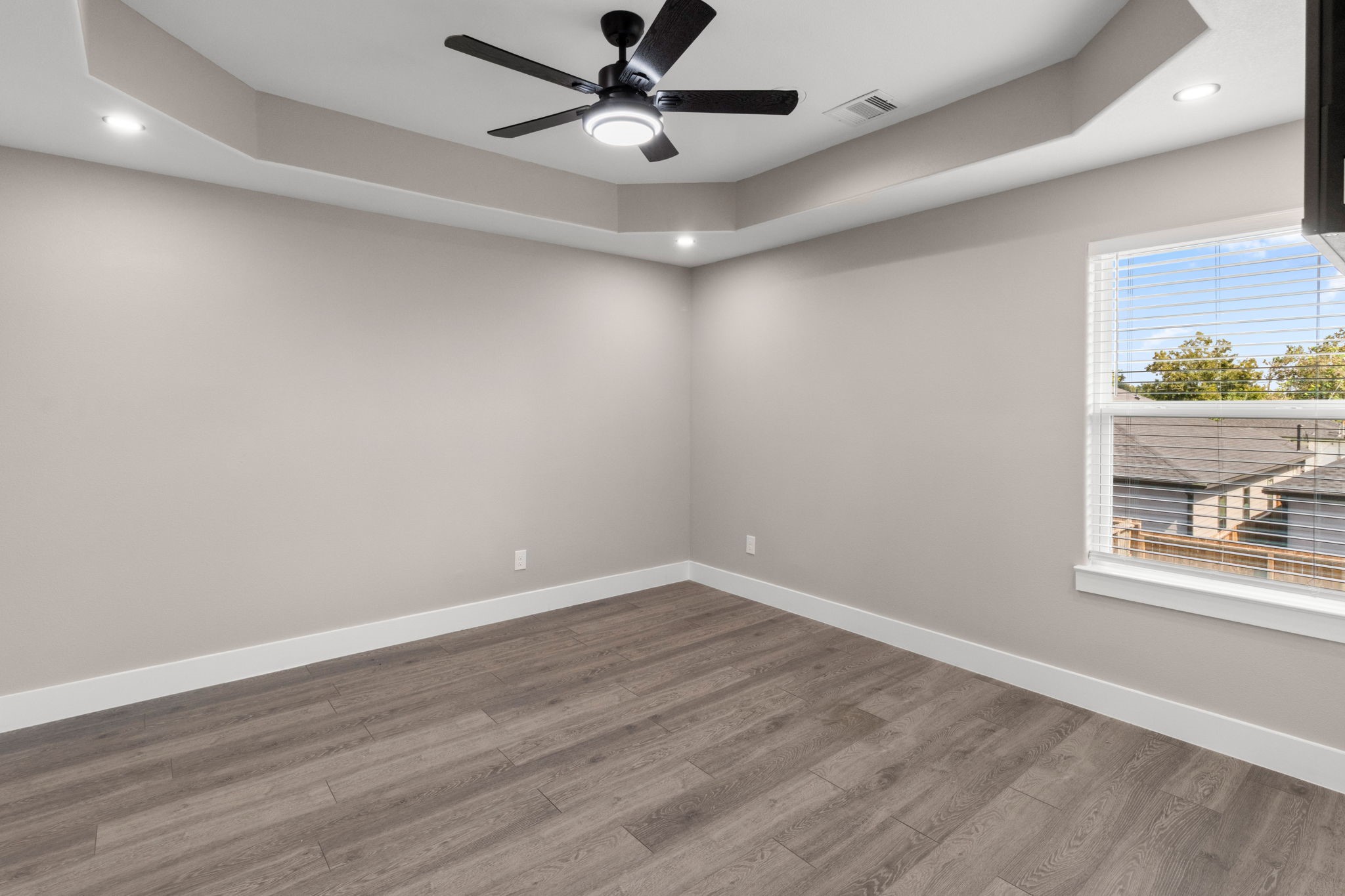 7925 Colonial Lane Houston, TX 77051 - Photo 16 of 30