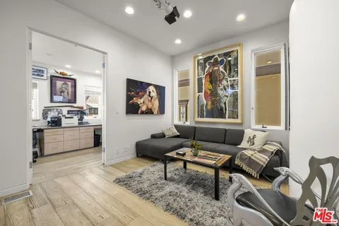 $3,395,000 | 120 Mast Mall, Marina del Rey, CA 90292