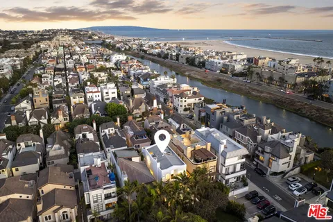 $3,395,000 | 120 Mast Mall, Marina del Rey, CA 90292