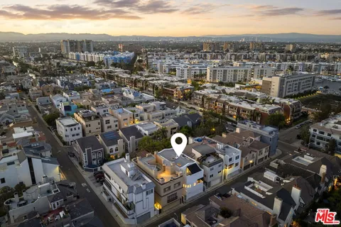 $3,395,000 | 120 Mast Mall, Marina del Rey, CA 90292