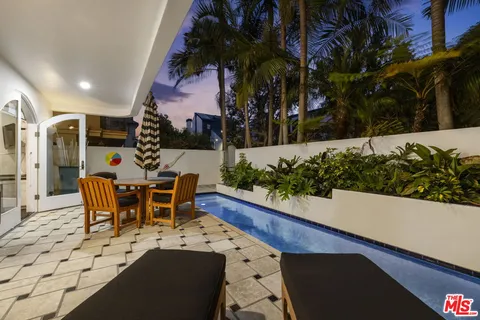 $3,395,000 | 120 Mast Mall, Marina del Rey, CA 90292