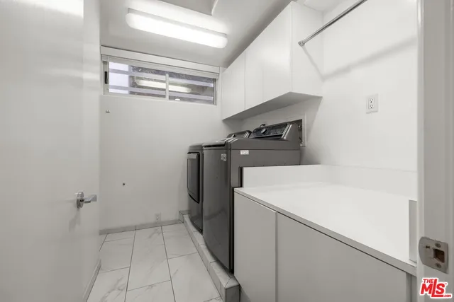 a view of a street with house