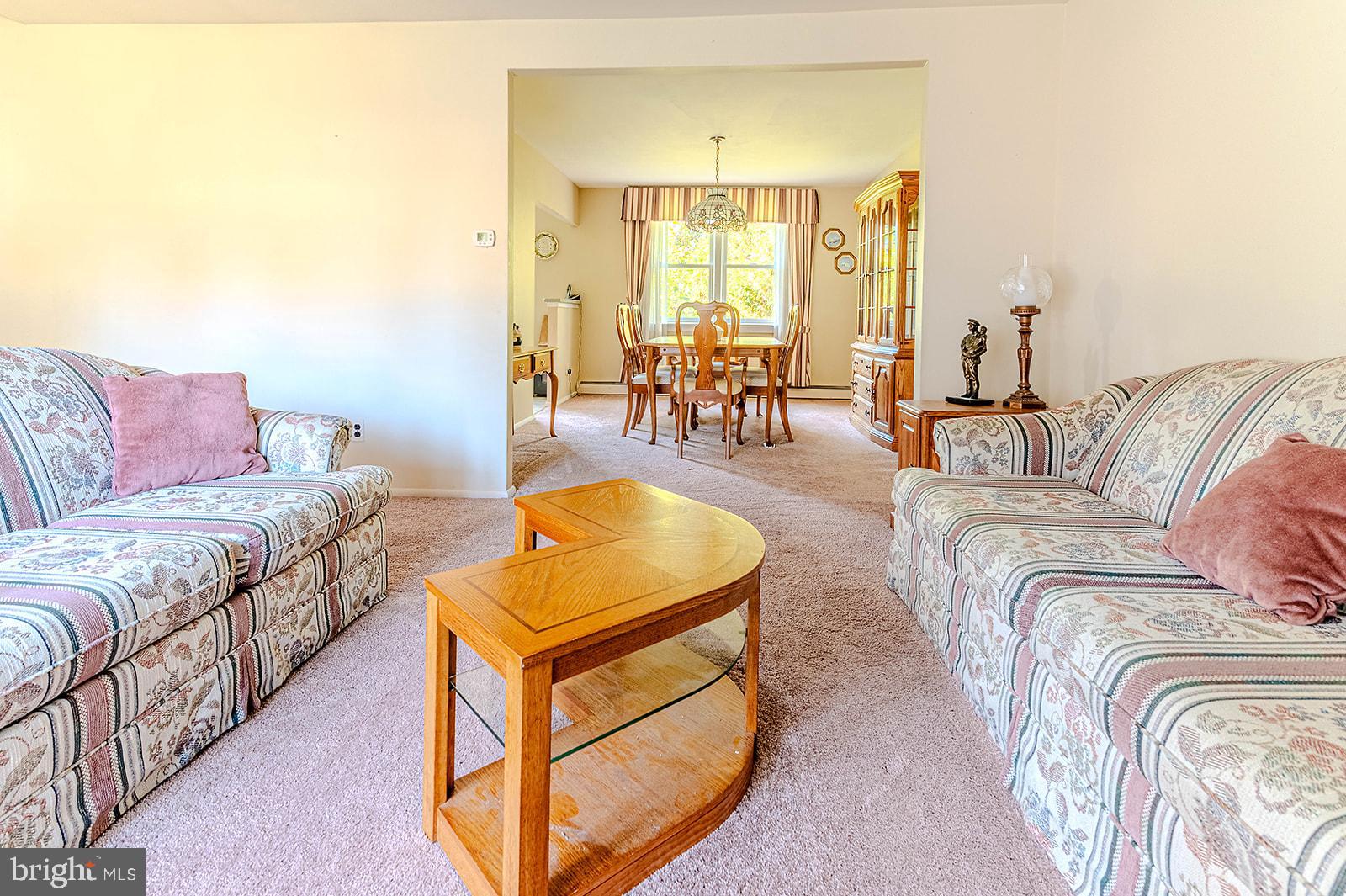 3317 Dale Road Bensalem, PA 19020 - Photo 4 of 23 LR Connect to DR perfect for entertaining