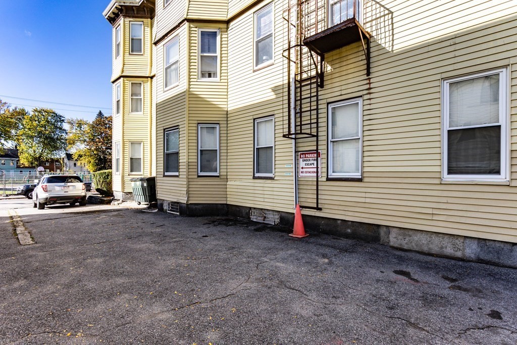 42 Gordon Street Framingham, MA 01702 - Photo 4 of 40