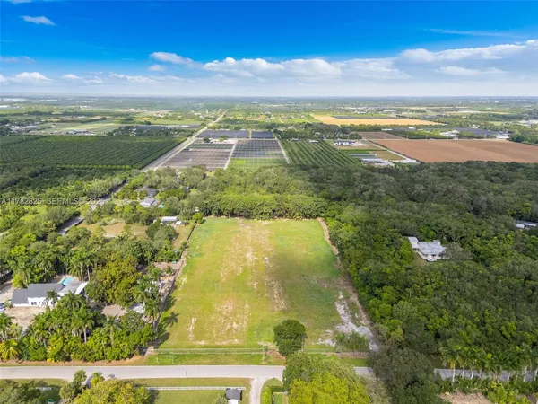 $4,000 | 304-xx Southwest 202nd Avenue, Homestead, FL 33030