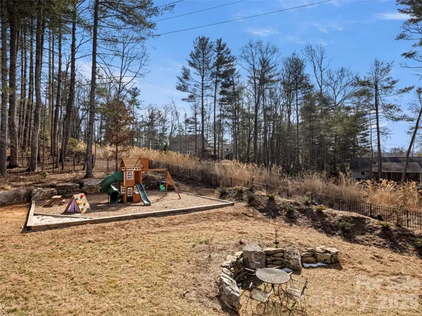$1,200,000 | 10 Dunnwoody Court, Arden, NC 28704
