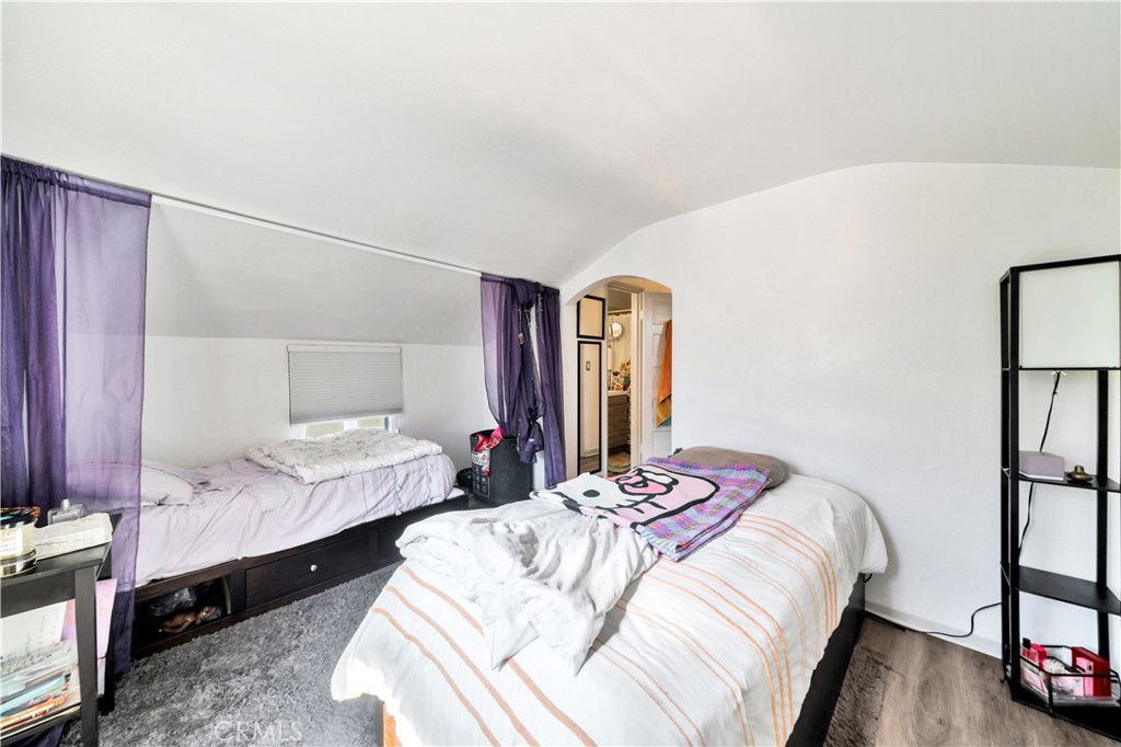 339 South Orange Street Orange, CA 92866 - Photo 37 of 52 back unit bedroom