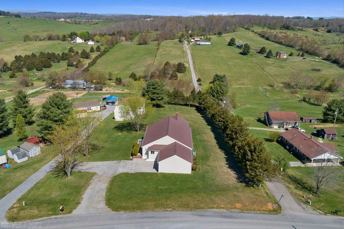 3958 Stanley Road Christiansburg, VA 24073 - Photo 62 of 67 Gallery Image 62