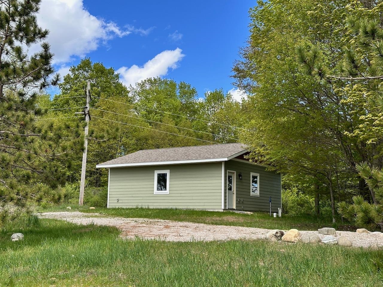6094 Rolling Ridge Ellsworth, MI 49729 - Photo 9 of 36 1922413-451c2436-bf12-45ff-bae5-f9887dac2b6b.JPG
