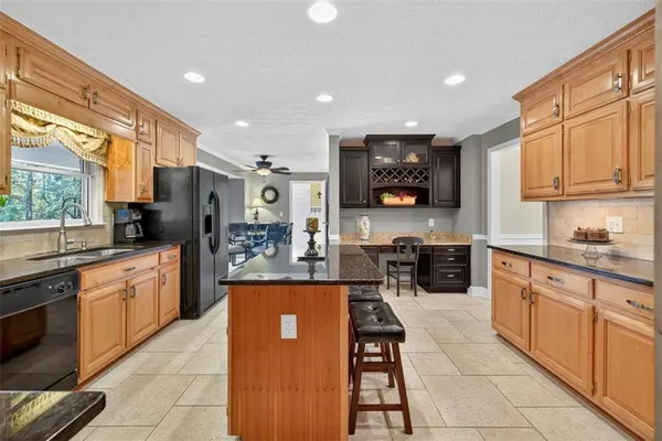 $670,000 | 2150 Oglesby Bridge Road Southwest, Conyers, GA 30094