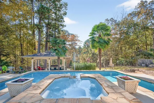 $670,000 | 2150 Oglesby Bridge Road Southwest, Conyers, GA 30094