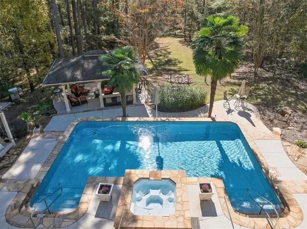 $670,000 | 2150 Oglesby Bridge Road Southwest, Conyers, GA 30094