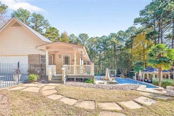 $670,000 | 2150 Oglesby Bridge Road Southwest, Conyers, GA 30094