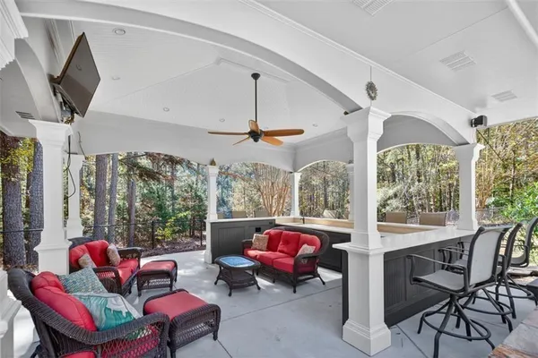 $670,000 | 2150 Oglesby Bridge Road Southwest, Conyers, GA 30094