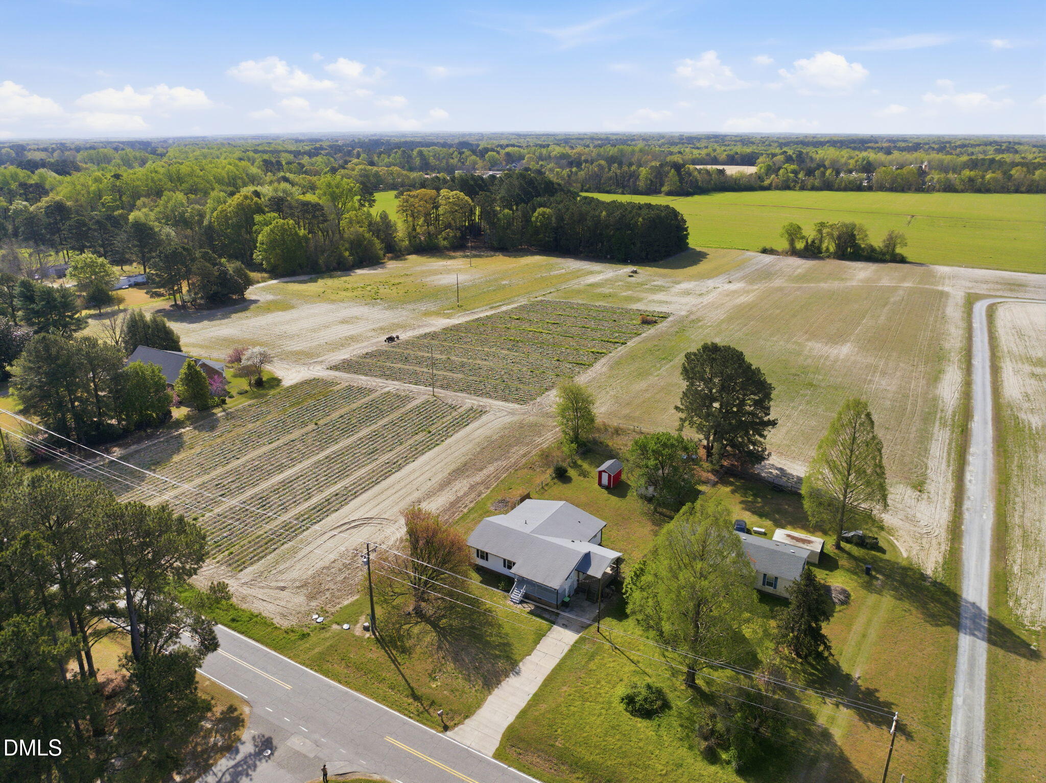 945 Old School Road Four Oaks, NC 27524 - Photo 5 of 37 a view of outdoor space and city view