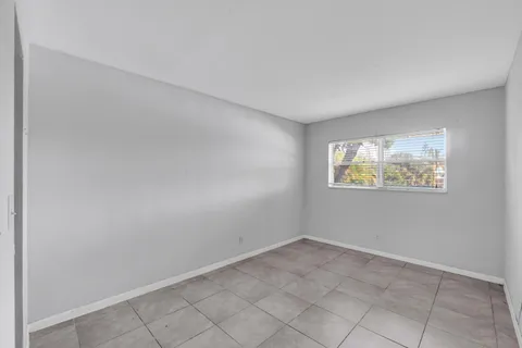 $174,999 | 4050 Northeast 12th Terrace, Unit 38, Oakland Park, FL 33334