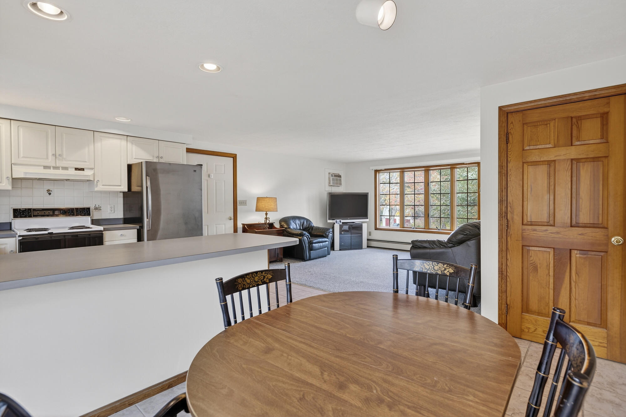 11 Second Avenue Scarborough, ME 04074 - Photo 11 of 44 11 Second Ave_W5_10