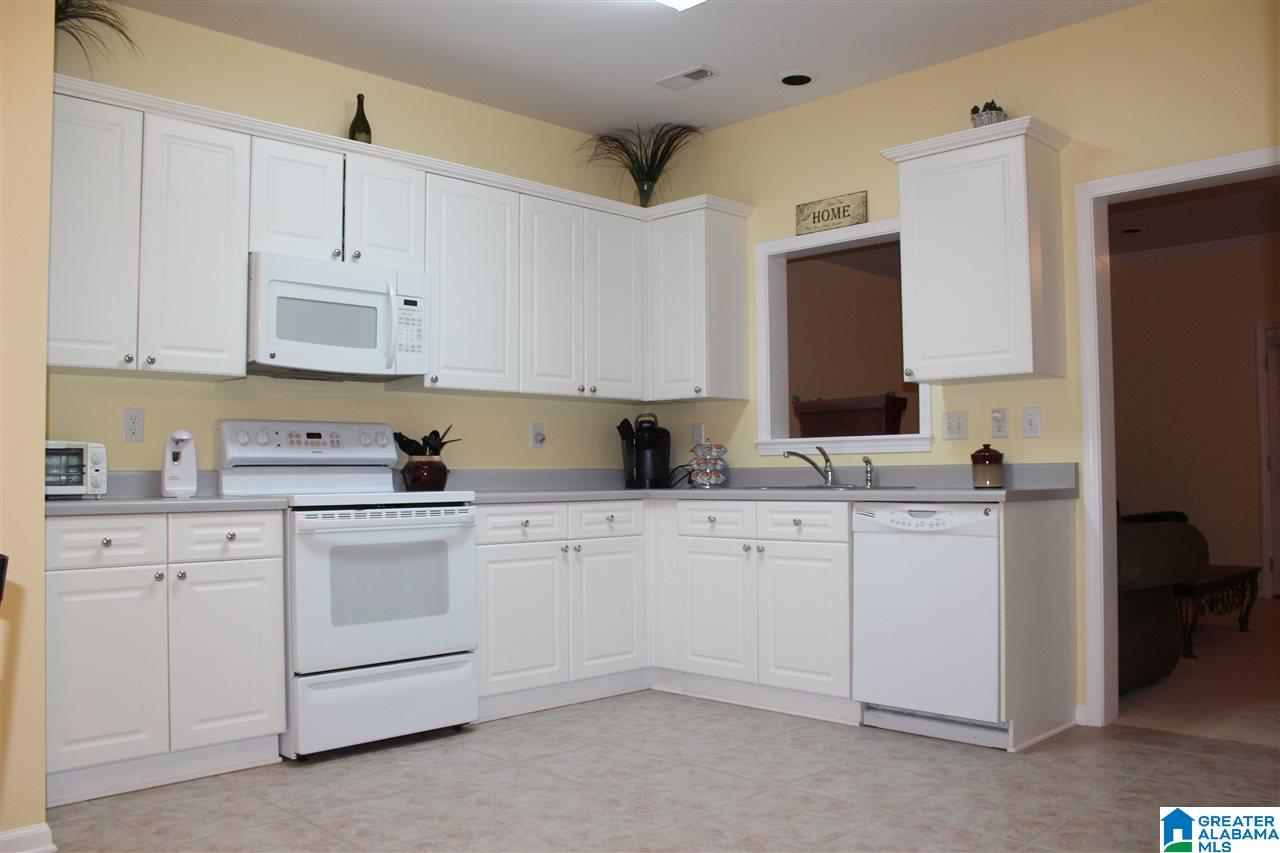 608 Parkside Circle Helena, AL 35080 - Photo 2 of 28