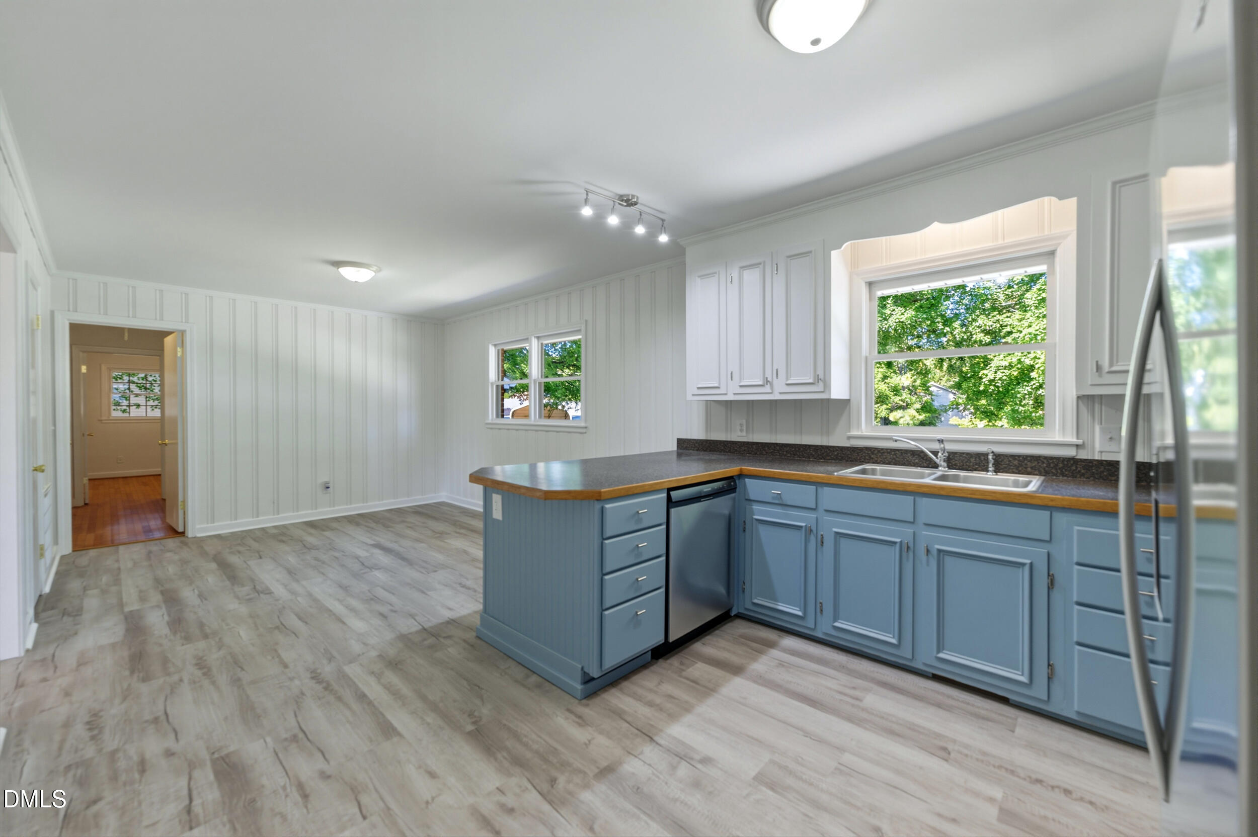 209 North Wilkins Road Haw River, NC 27258 - Photo 11 of 28 11 -209 n wilkins rd, interior, kitchen
