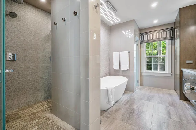 $150,000 | 15 South Lake Trail, Palm Beach, FL 33480