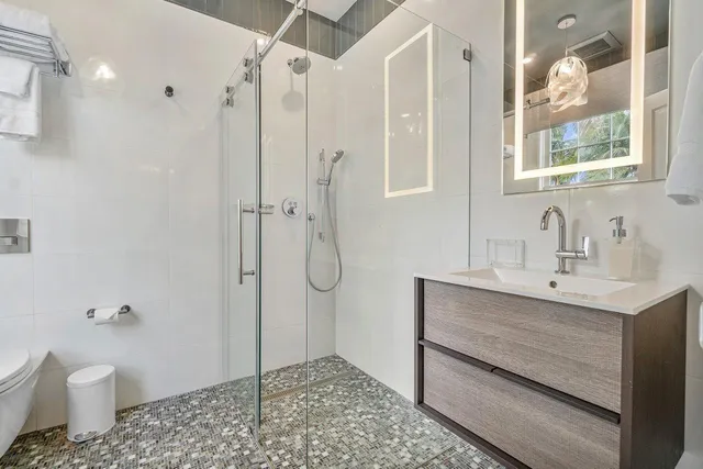 $150,000 | 15 South Lake Trail, Palm Beach, FL 33480