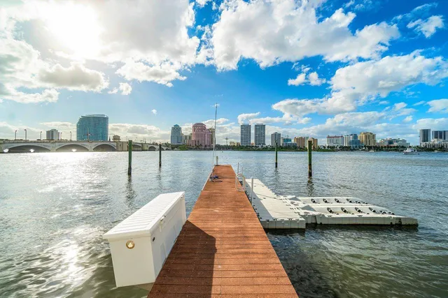 $150,000 | 15 South Lake Trail, Palm Beach, FL 33480