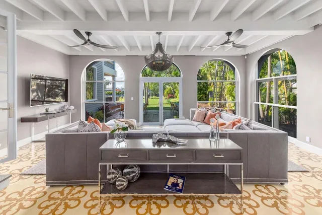 $150,000 | 15 South Lake Trail, Palm Beach, FL 33480