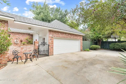 $399,000 | 102 Villere Circle, Lafayette, LA 70506
