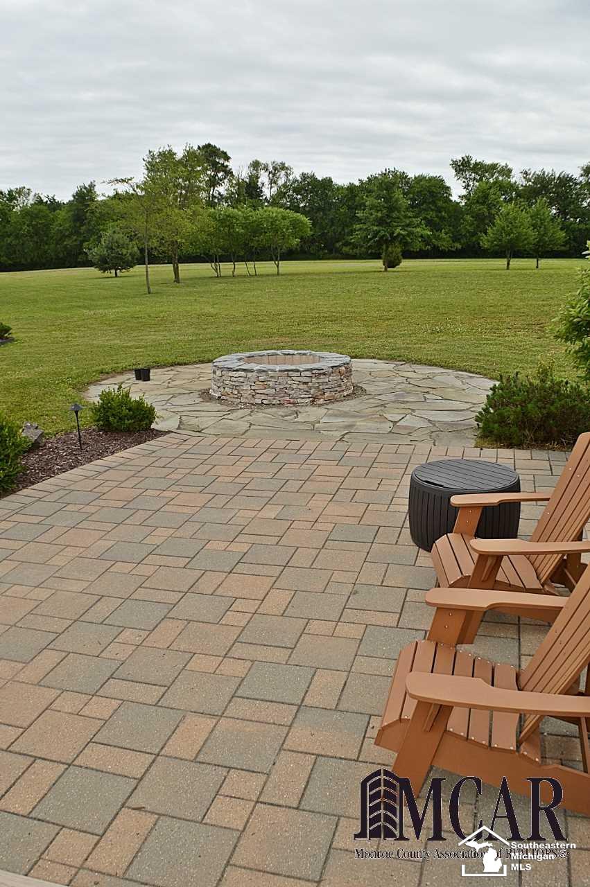 7427 Kruse Road Petersburg, MI 49270 - Photo 13 of 38 21463550-12.JPG