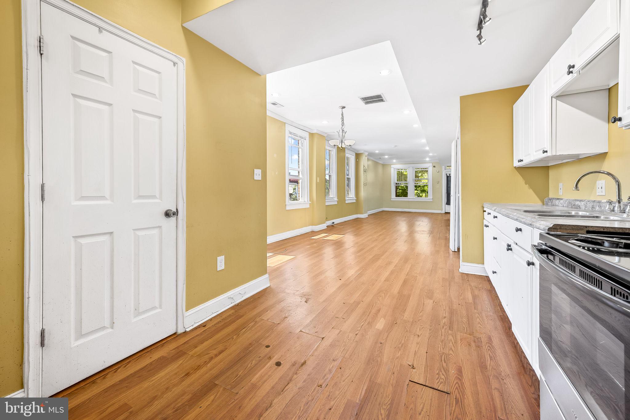 2882 Mayfield Avenue Baltimore, MD 21213 - Photo 12 of 23