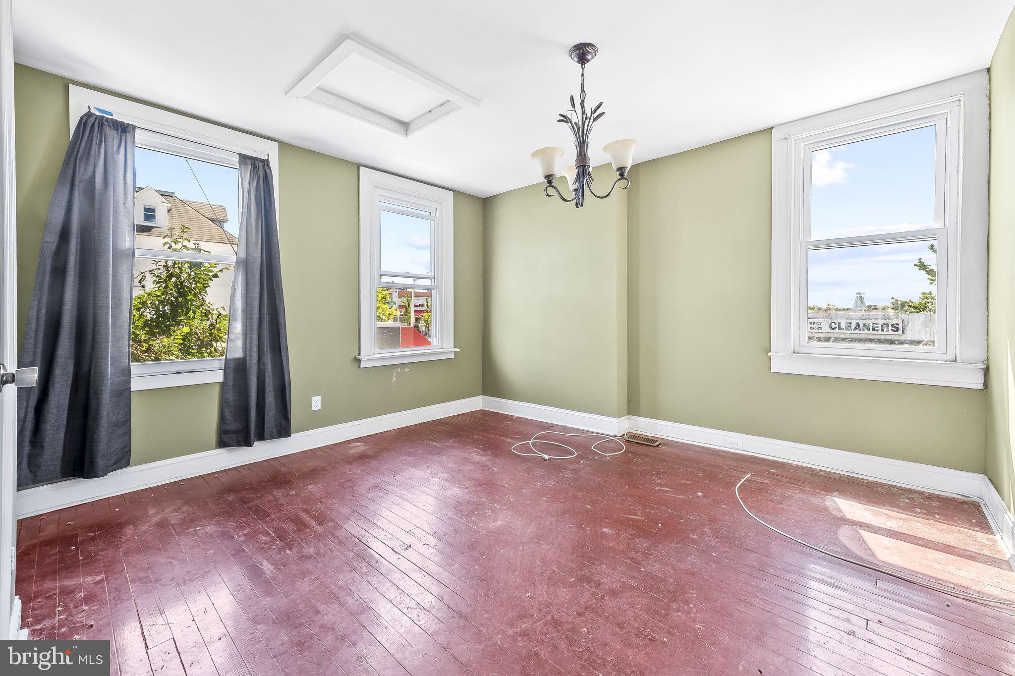 2882 Mayfield Avenue Baltimore, MD 21213 - Photo 14 of 23