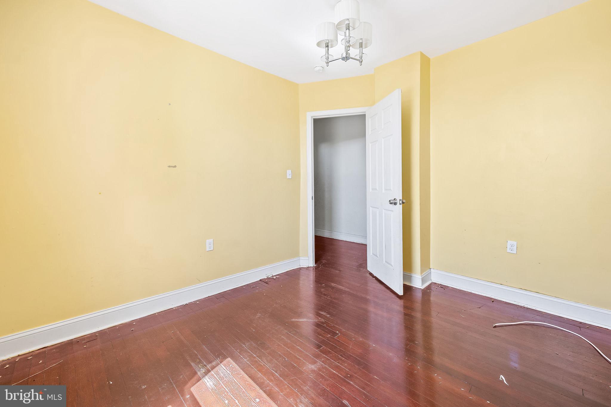 2882 Mayfield Avenue Baltimore, MD 21213 - Photo 17 of 23