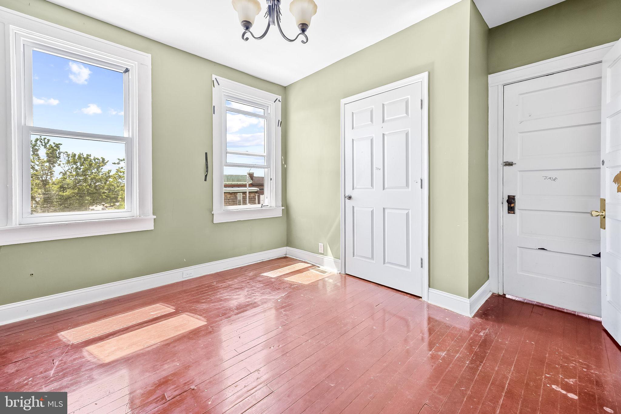 2882 Mayfield Avenue Baltimore, MD 21213 - Photo 20 of 23