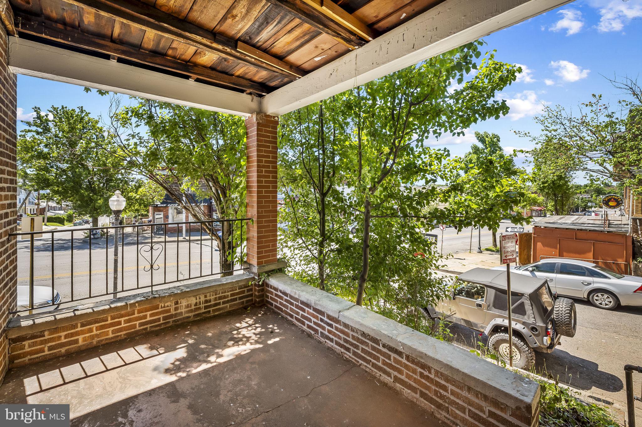 2882 Mayfield Avenue Baltimore, MD 21213 - Photo 4 of 23