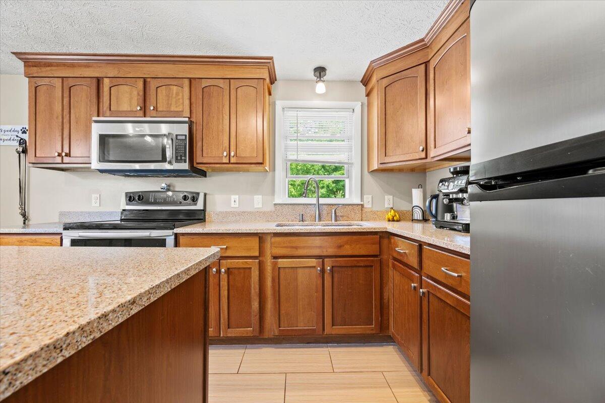 348 Granite Street Biddeford, ME 04005 - Photo 5 of 31 05-348 Granite-5