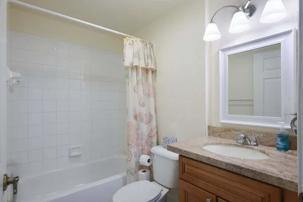 $3,000 | 1805 North Flagler Drive, Unit 107, West Palm Beach, FL 33407
