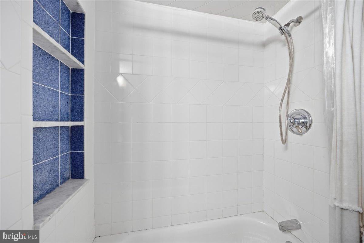 501 Windover Road Hatboro, PA 19040 - Photo 32 of 41 2nd Bath